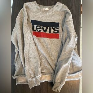Levi pullover new condition
